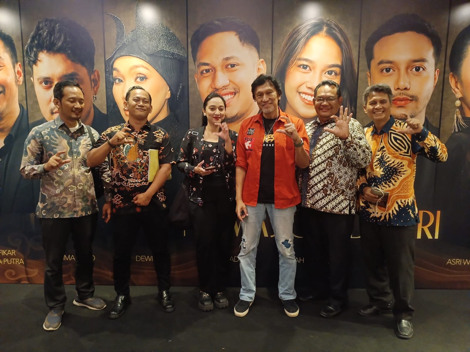 Pukau Panggung Ibu Kota, Pemkab Cirebon Hadiri Sandratari Musikal "SANG KALA: NYIMAS GANDASARI" di Taman Ismail Marzuki